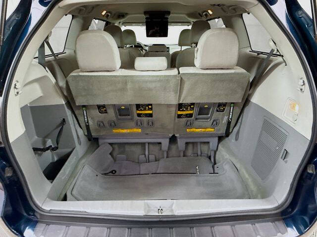 2012 Toyota Sienna