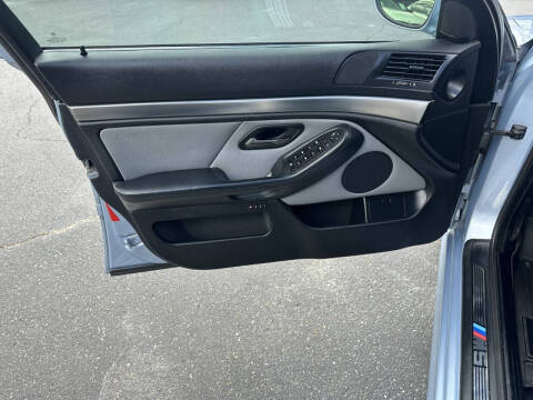 2001 BMW M5