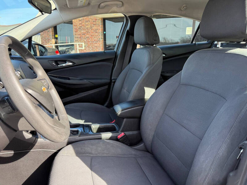 2018 Chevrolet Cruze LT Auto