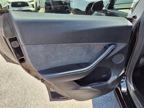 2024 Tesla Model Y Long Range