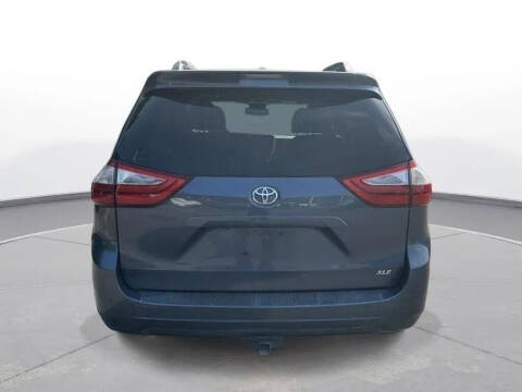 2014 Toyota Sienna