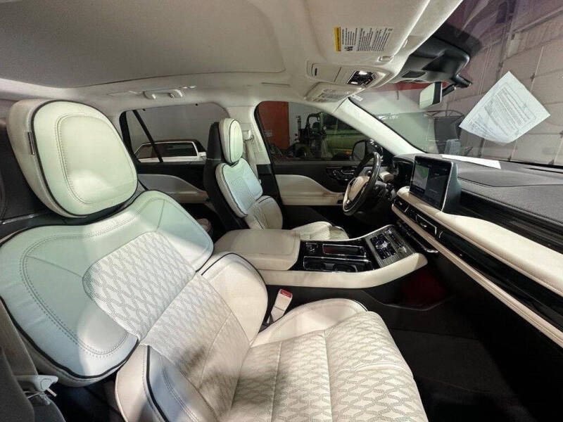 2020 Lincoln Aviator Black Label