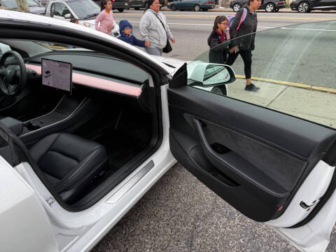 2020 Tesla Model 3 Long Range