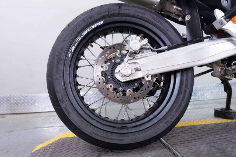 2020 KTM 690 SMC R