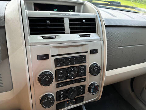 2009 Ford Escape XLT