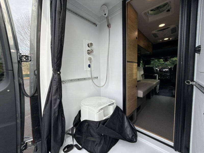 2025 Mercedes-Benz Sprinter