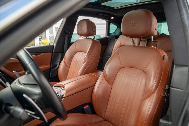 2017 Maserati Levante 9
