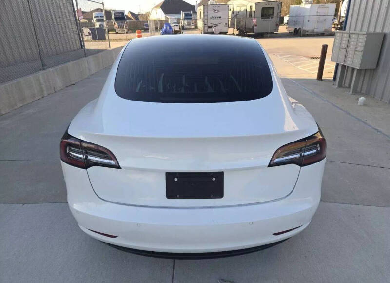 2020 Tesla Model 3 Standard Range