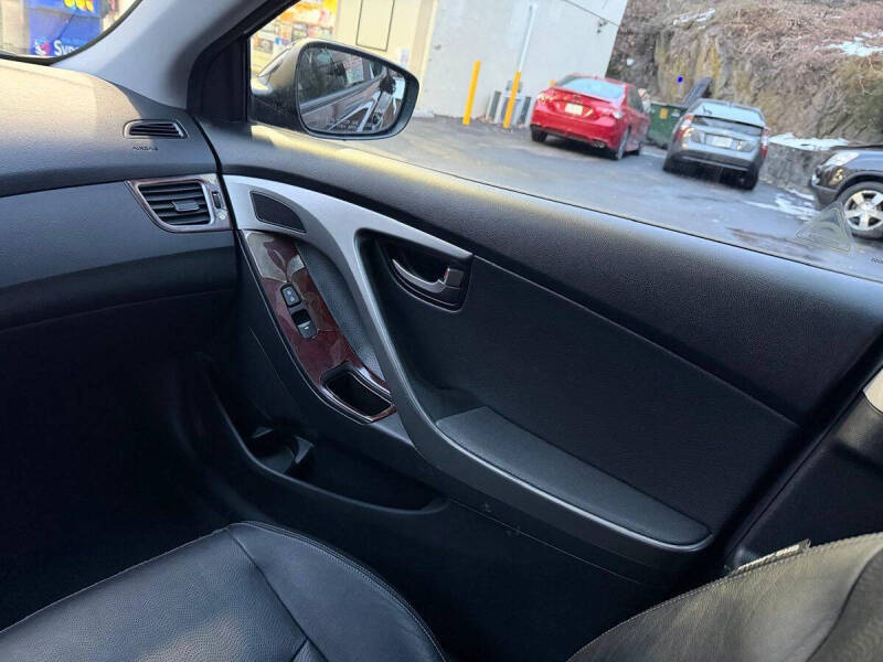 2011 Hyundai Elantra