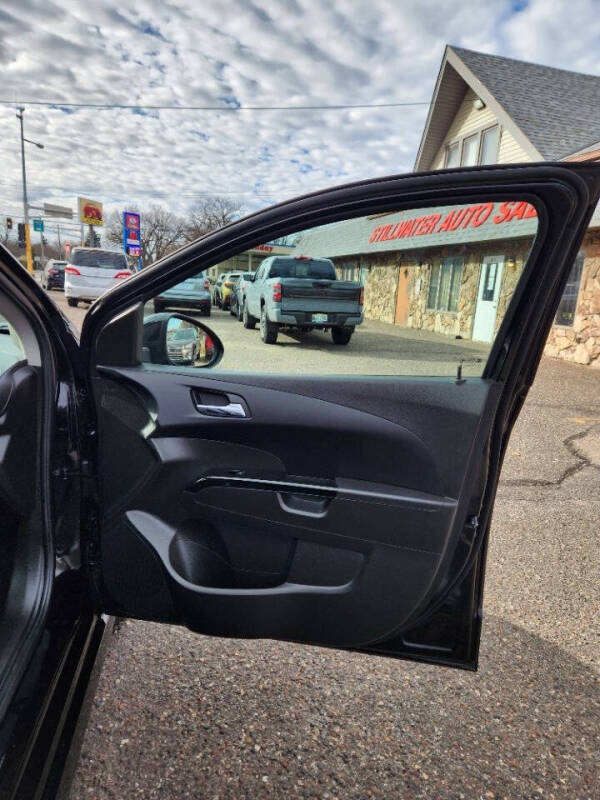 2018 Chevrolet Sonic LT Auto