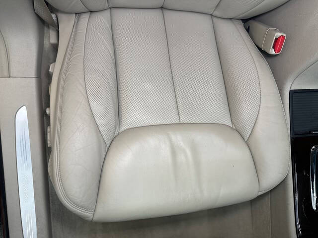 2011 Cadillac DTS Premium Collection