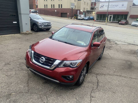 2017 Nissan Pathfinder SL