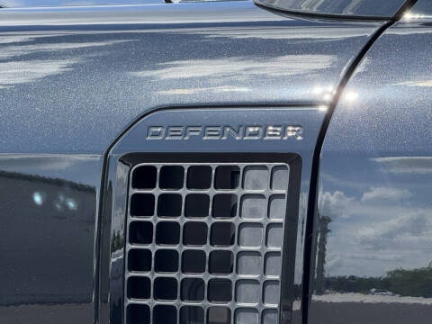 2025 Land Rover Defender 110 P400 S