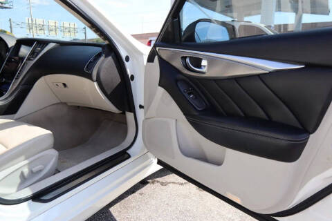 2017 Infiniti Q50 3.0T Signature Edition