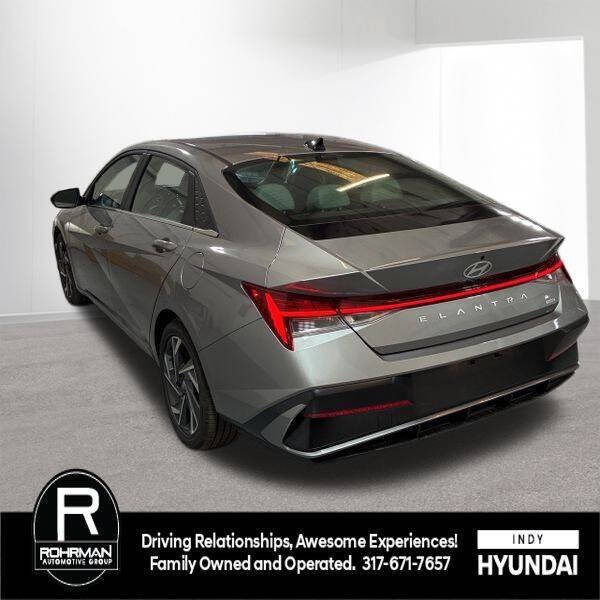 2025 Hyundai Elantra Hybrid Limited