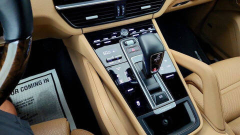 2023 Porsche Cayenne Platinum Edition