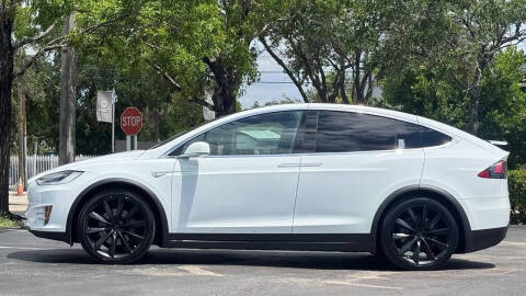 2016 Tesla Model X 75D