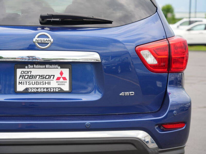 2020 Nissan Pathfinder S
