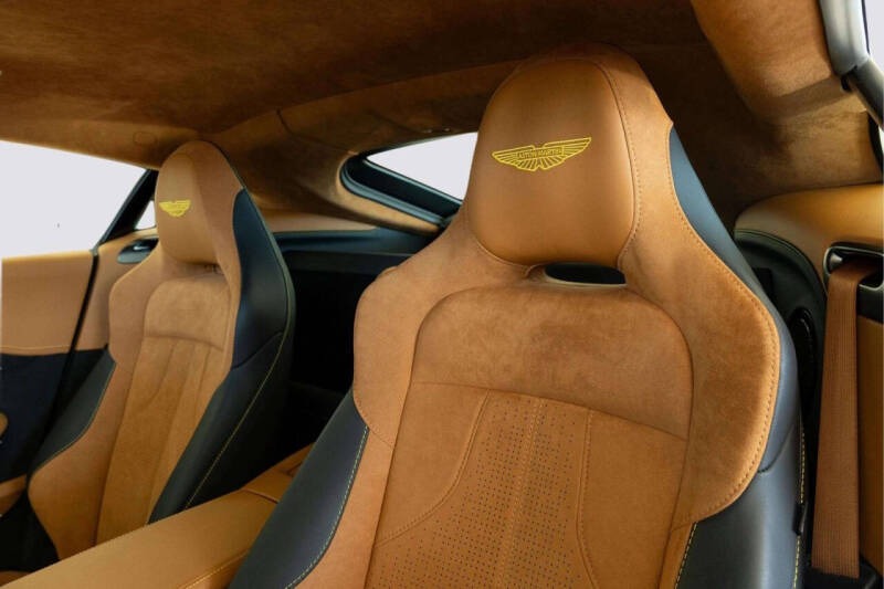 2025 Aston Martin Vantage