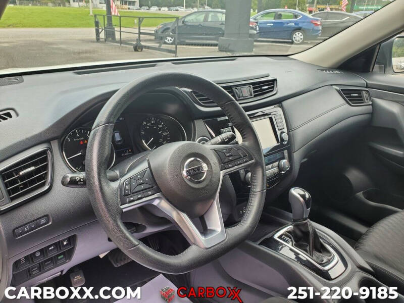 2020 Nissan Rogue SV