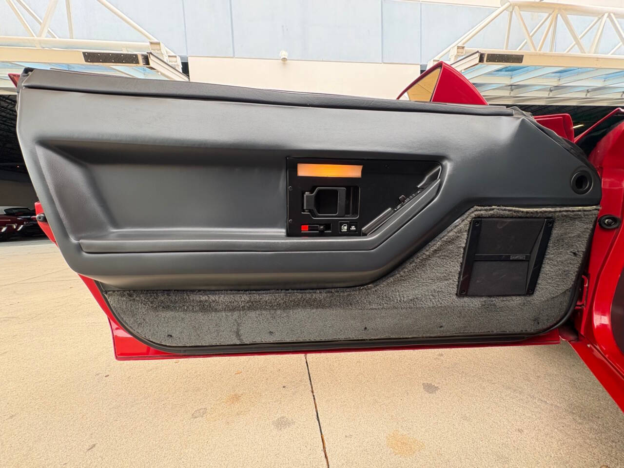 1985 Chevrolet Corvette 23