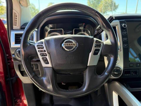 2017 Nissan Titan SV