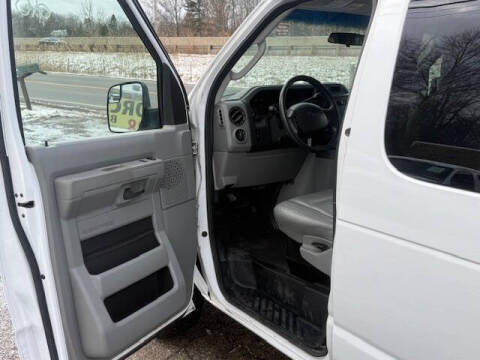 2013 Ford E-Series E-350 SD XLT