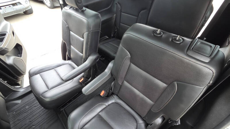2017 GMC Acadia SLT-1