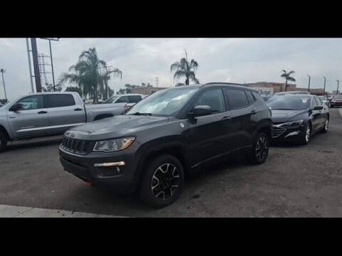 2020 Jeep Compass for sale at FREDY USED CAR SALES in Houston TX