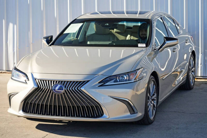 2020 Lexus ES 300h