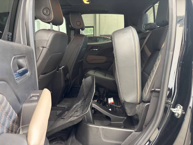 2024 GMC Canyon Denali