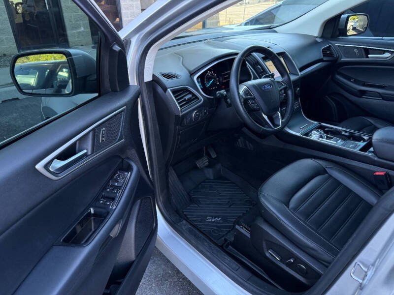 2019 Ford Edge SEL