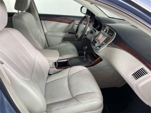 2011 Toyota Avalon Limited