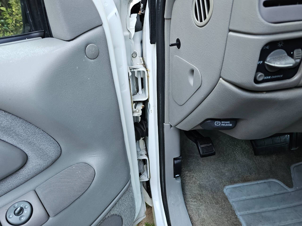 1998 Chevrolet Tahoe 19