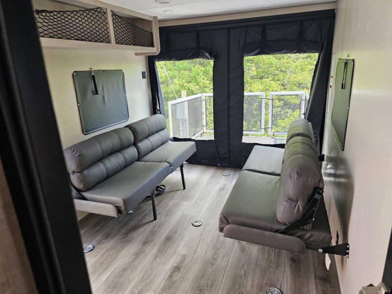 2023 Coachmen RV Catalina