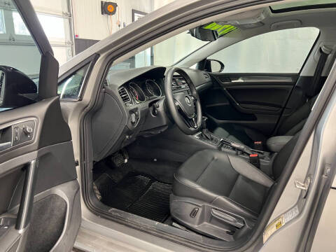 2020 Volkswagen Golf TSI