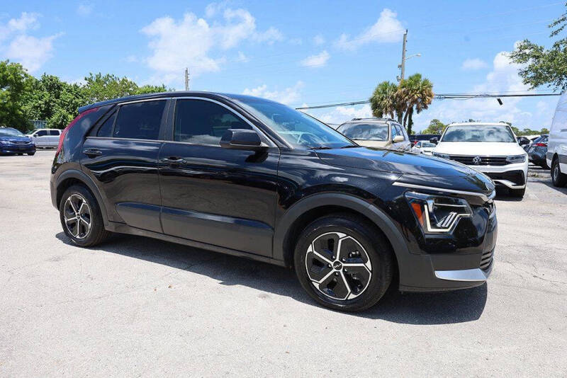 2024 Kia Niro LX