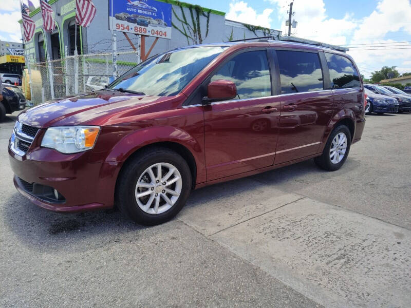 2018 Dodge Grand Caravan for sale at INTERNATIONAL AUTO BROKERS INC in Hollywood FL