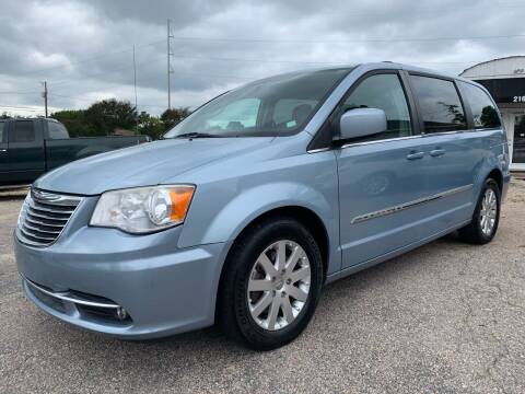 2013 Chrysler Town and Country for sale at CarWorx LLC in Dunn NC