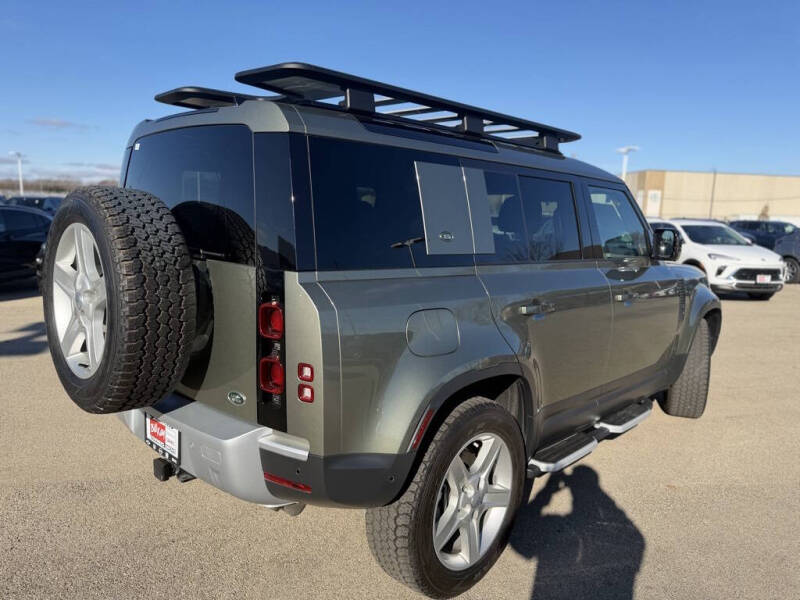 2023 Land Rover Defender 110 SE