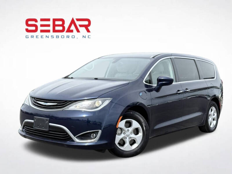 2018 Chrysler Pacifica Hybrid Touring Plus