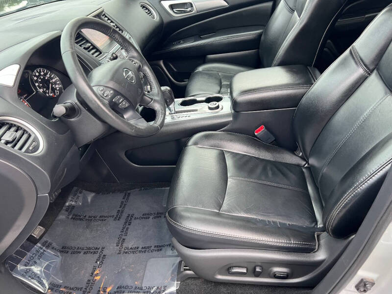 2017 Nissan Pathfinder Platinum