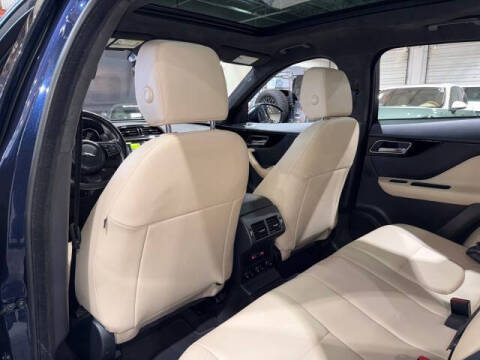 2019 Jaguar F-PACE 30t Premium