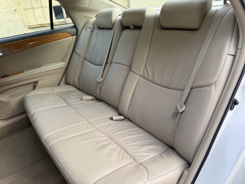 2005 Toyota Avalon XLS
