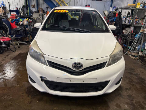 2013 Toyota Yaris 5-Door L