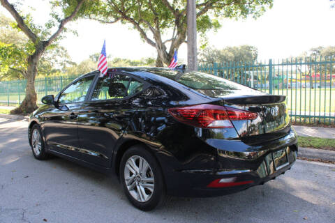 2019 Hyundai Elantra SE