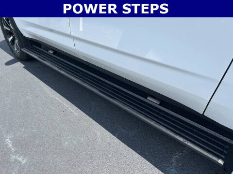 2025 GMC Yukon XL AT4