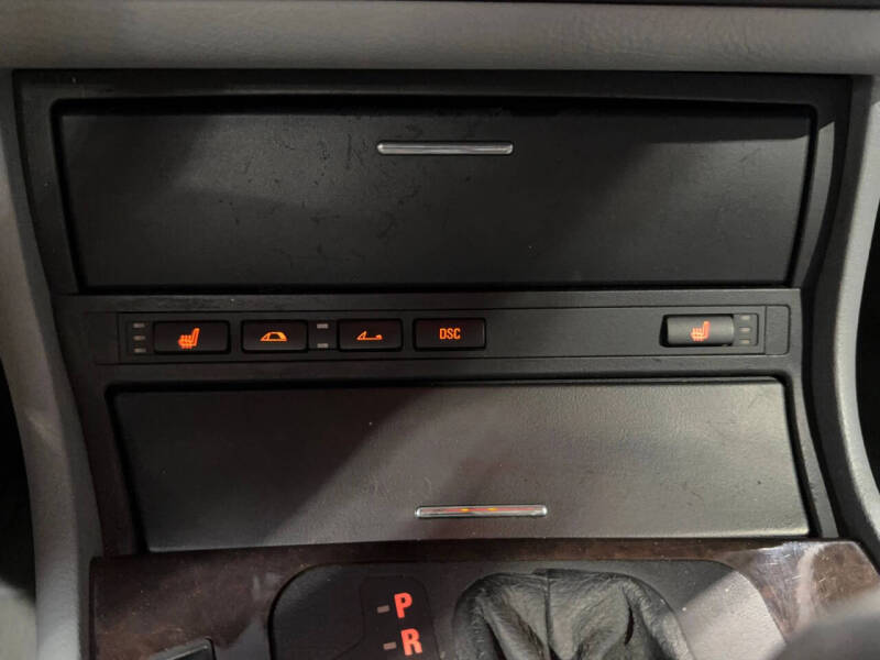 2004 BMW 3 Series 325Ci