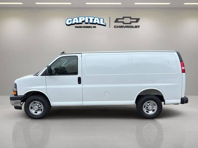 2025 Chevrolet Express 2500