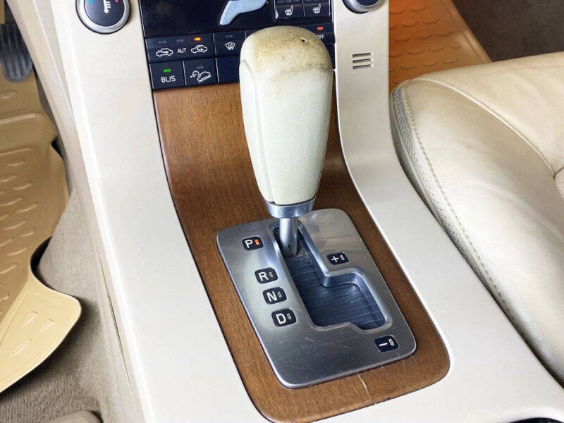 2010 Volvo XC70 3.2